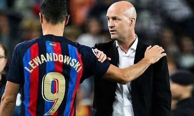 养球员在小, 小克鲁伊夫 养球员在小, 小克鲁伊夫